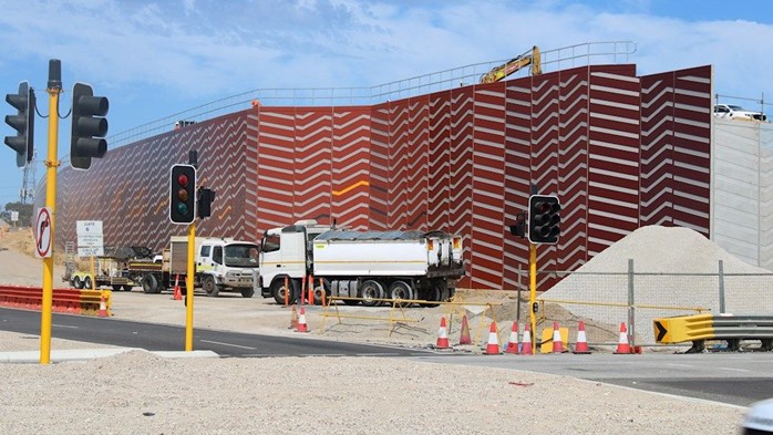 Leach Welshpool Interchange project by Main Roads WA, using Geoquest precast walls