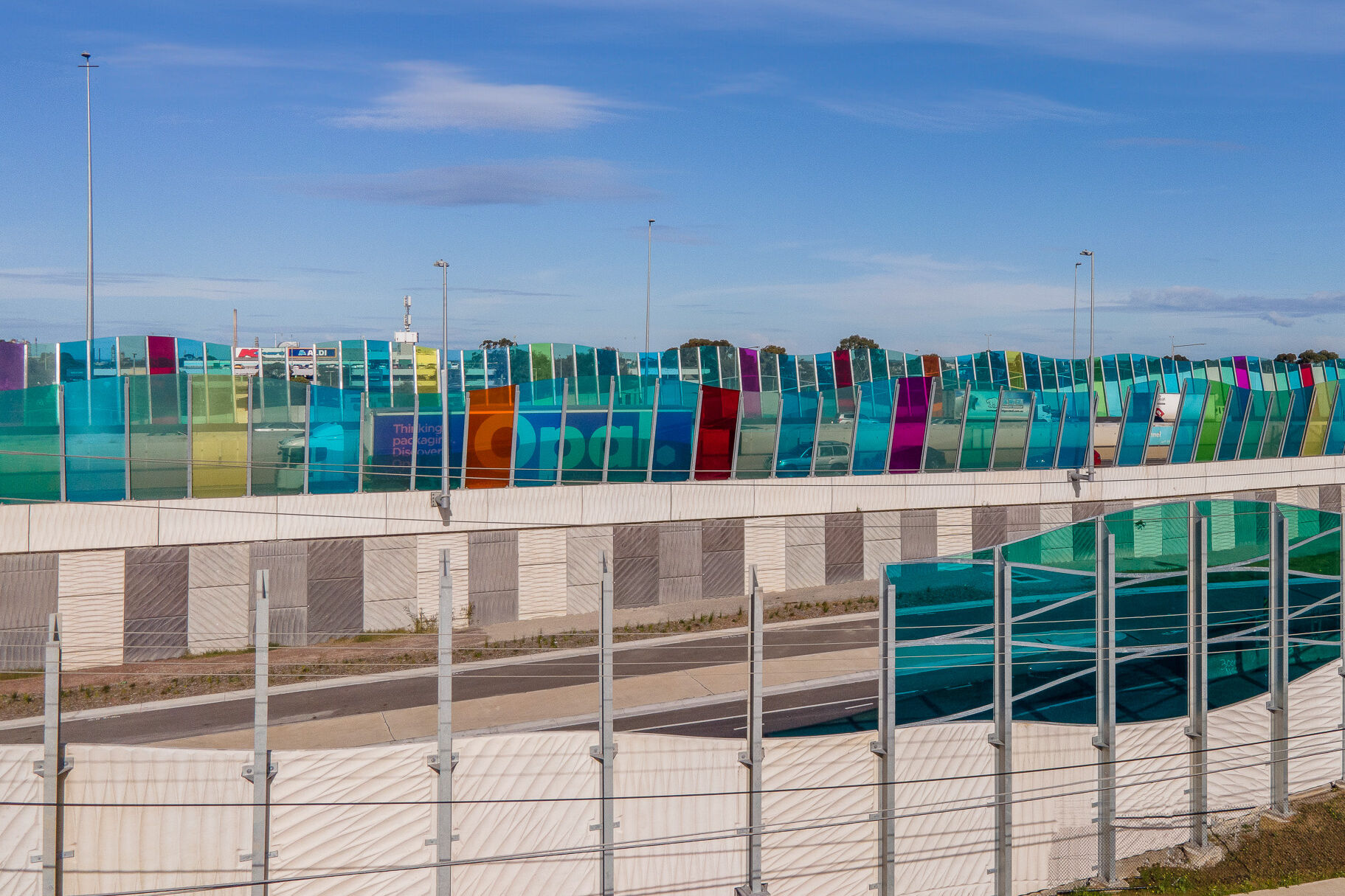 Precast panels in bespoke decorative design for mechanically stabilised earth (MSE) TerraPlus® walls for Victoria’s transformative West Gate Tunnel Project in Melbourne.